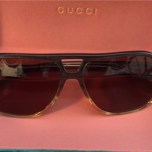 Gucci Accessories - Gucci Tortoiseshell Brown Gradient Shield Sunglasses